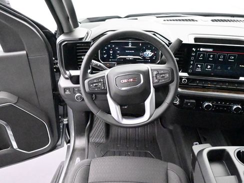 New 2026 GMC Sierra 3500 SLE w/ SLE Value Package AWD/4WD image 19