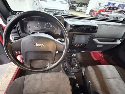 Used 2005 Jeep Wrangler Unlimited AWD/4WD image 27