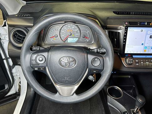 Used 2014 Toyota RAV4 XLE AWD/4WD image 26