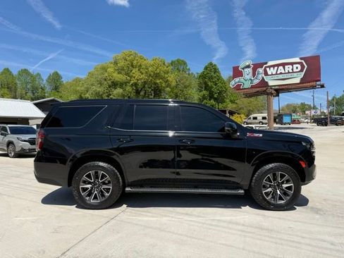 Used 2022 Chevrolet Tahoe Z71 w/ Luxury Package image 3