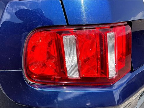 Used 2012 Ford Mustang Coupe RWD image 28