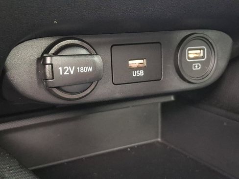 Used 2023 Hyundai Elantra SEL image 26