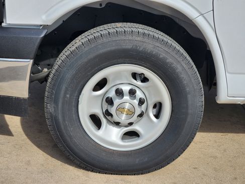 New 2025 Chevrolet Express 3500 w/ Power Convenience Package image 16
