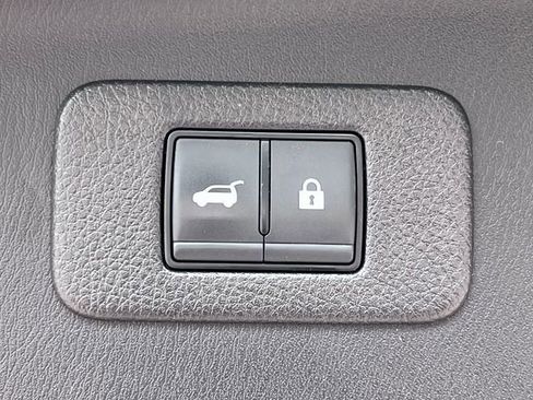 Used 2024 Nissan Armada SL w/ Captain's Chairs Package AWD/4WD image 36