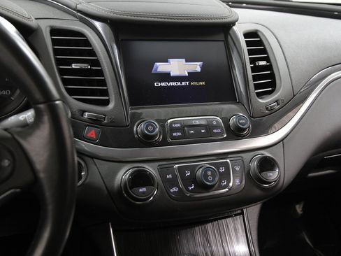 Used 2020 Chevrolet Impala LT w/ LT Convenience Package image 9