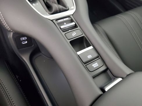 New 2026 Honda HR-V EX-L image 18