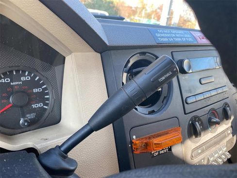 Used 2008 Ford F350 XL image 23