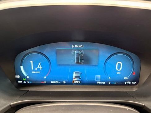 Used 2025 Ford Escape Platinum AWD/4WD image 27