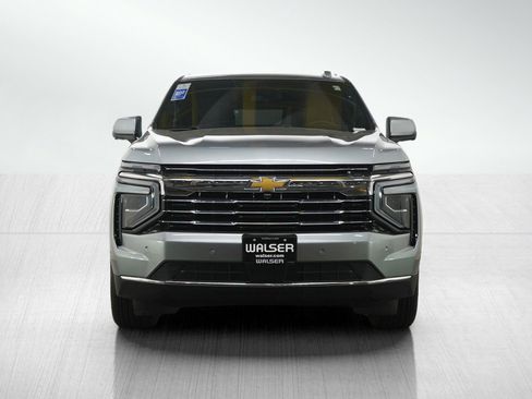 Used 2025 Chevrolet Tahoe LT AWD/4WD image 9