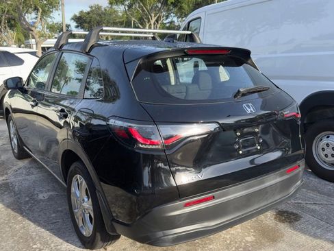 Used 2024 Honda HR-V LX image 3