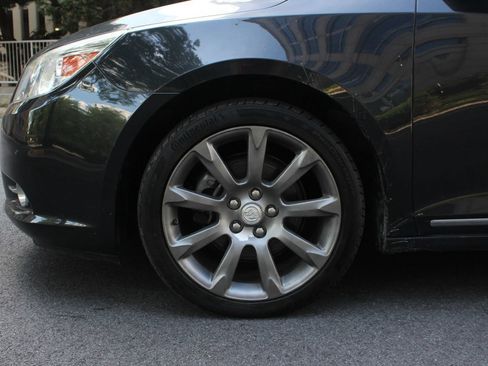 Used 2013 Buick LaCrosse Touring FWD image 11