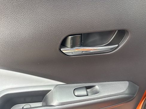 Used 2023 Nissan Kicks SR w/ SR Premium Package FWD image 39