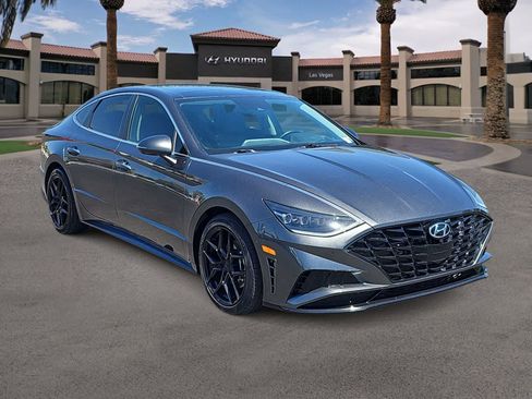 Used 2023 Hyundai Sonata Limited FWD image 2