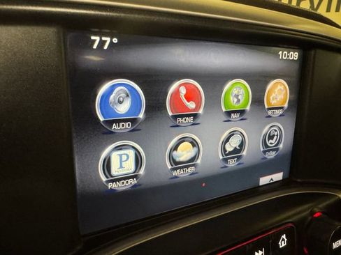 Used 2015 GMC Sierra 1500 SLT w/ SLT Crew Cab Value Package AWD/4WD image 15