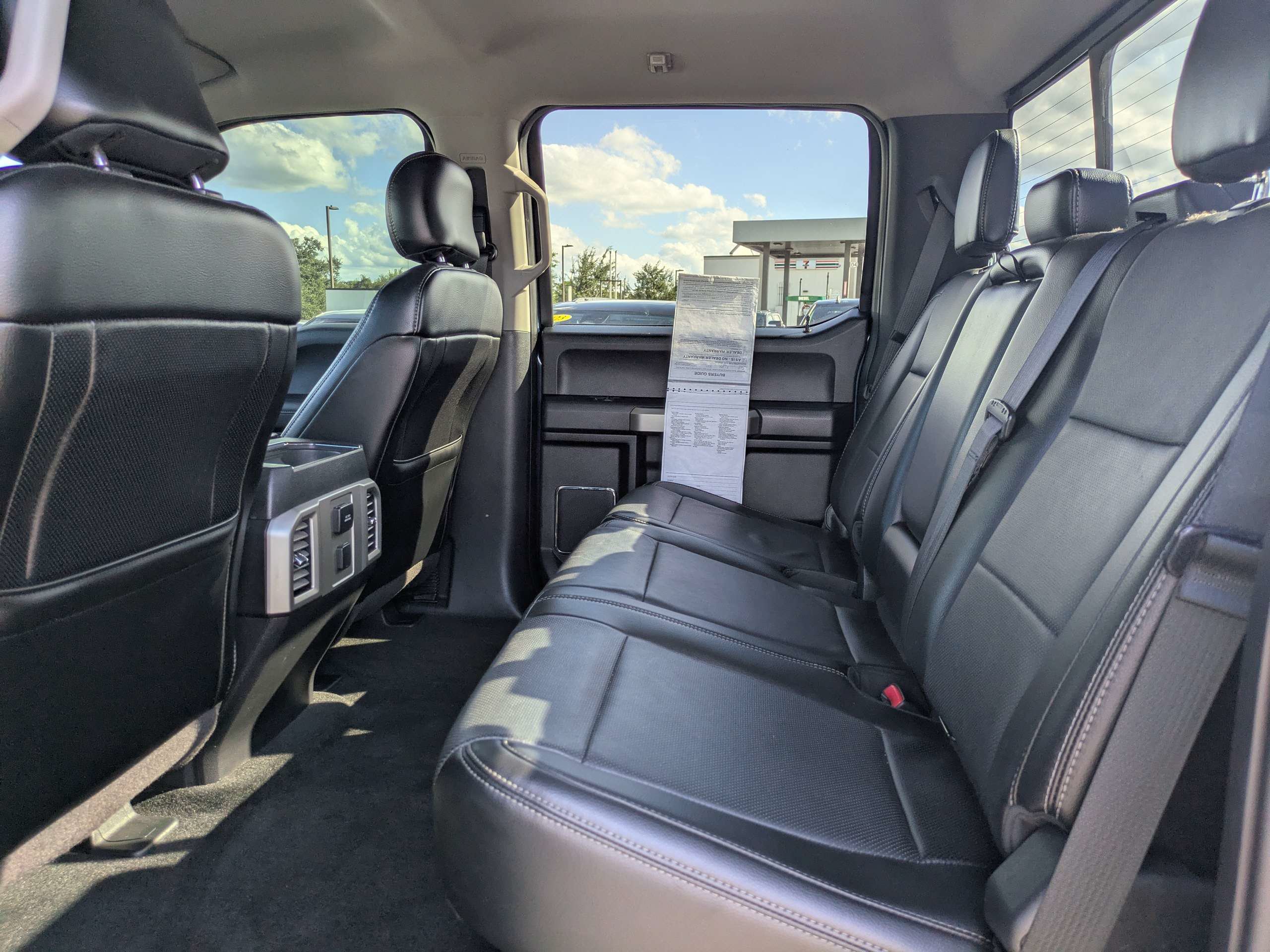 Used 2017 Ford F250 4x4 Crew Cab Super Duty image 12