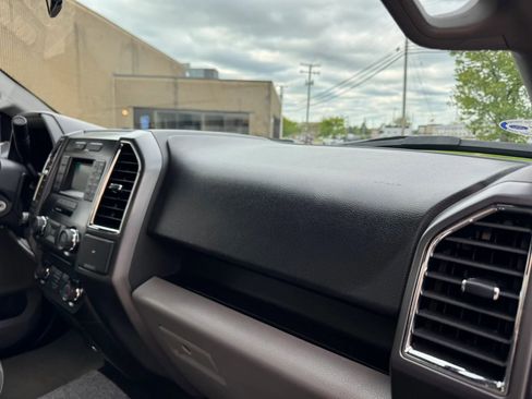 Used 2016 Ford F150 XLT RWD image 23