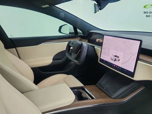 Used 2022 Tesla Model S AWD/4WD image 20