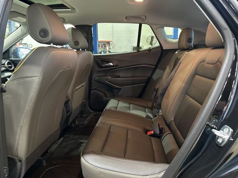 New 2026 Chevrolet Trax ACTIV w/ Sunroof Package image 37