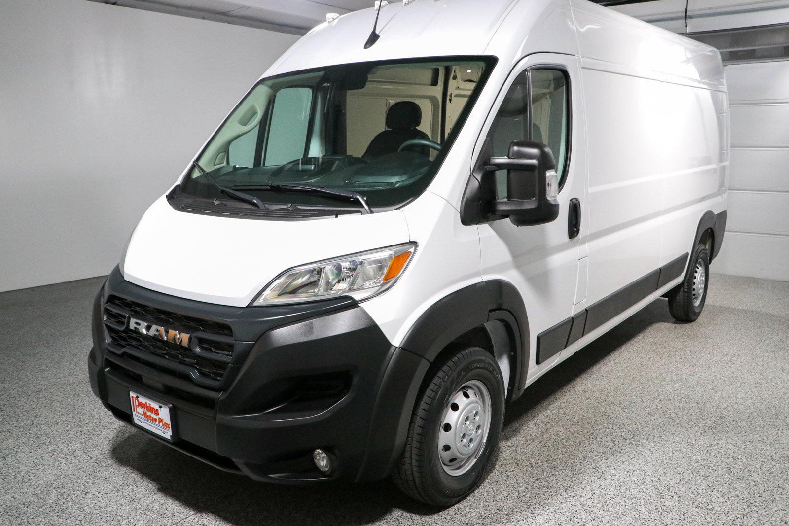 Used 2025 RAM ProMaster 2500 w/ Convenience Group FWD image 29