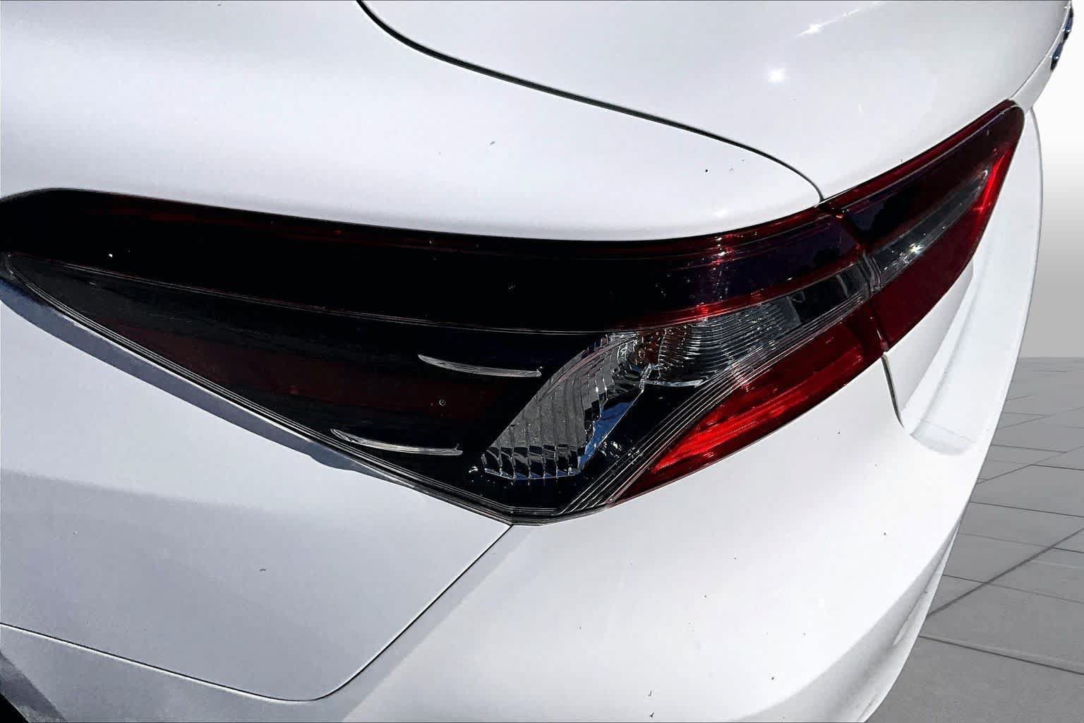 Used 2022 Toyota Camry LE FWD image 28