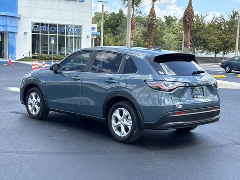 Certified 2025 Honda HR-V LX image 10