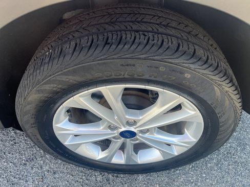 Used 2018 Ford Escape SEL image 10