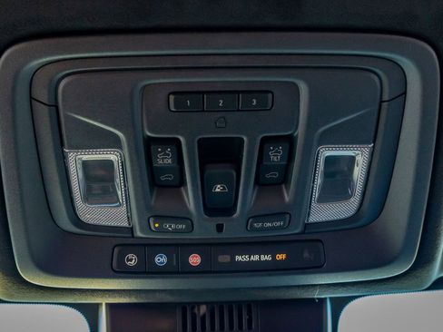 Used 2026 GMC Sierra 3500 Denali Ultimate image 28