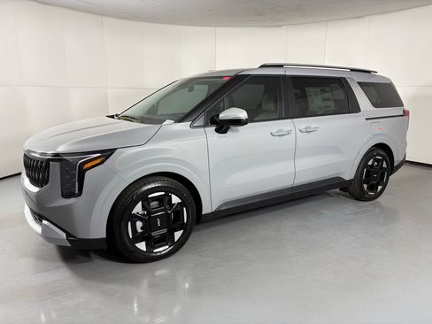 New 2026 Kia Carnival EX FWD image 5