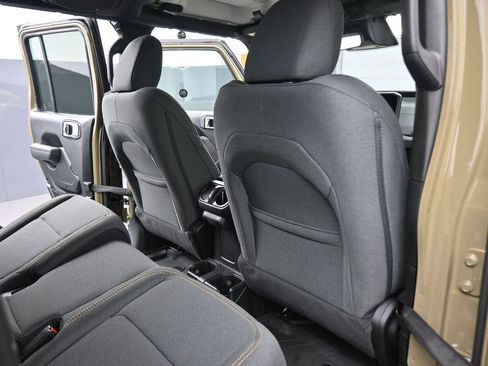 New 2026 Jeep Gladiator Mojave AWD/4WD image 14