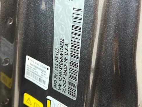 Certified 2022 Jeep Wrangler Unlimited Sahara w/ Cold Weather Group image 42