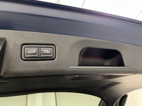 Used 2024 Kia Telluride EX w/ EX Captain's Chair Package image 51