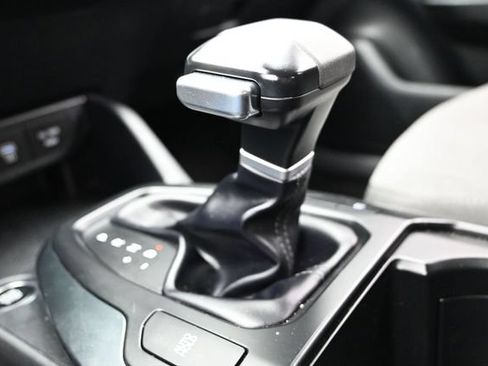 Used 2025 Kia K4 FWD image 38