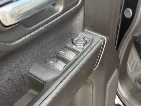 Certified 2025 Chevrolet Silverado 1500 Custom RWD image 11