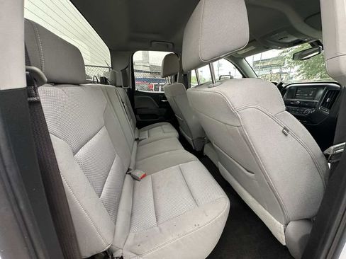 Used 2017 Chevrolet Silverado 1500 Custom w/ Custom Convenience Package AWD/4WD image 27
