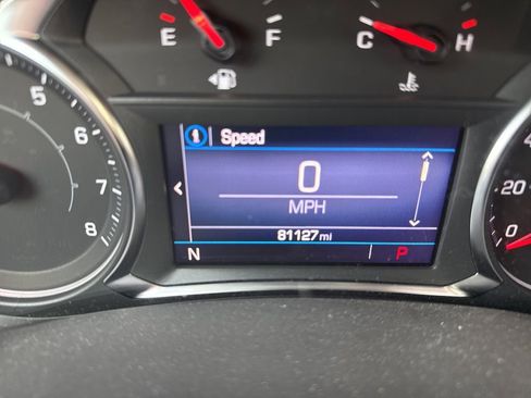 Used 2022 GMC Terrain SLE w/ Driver Convenience Package image 8