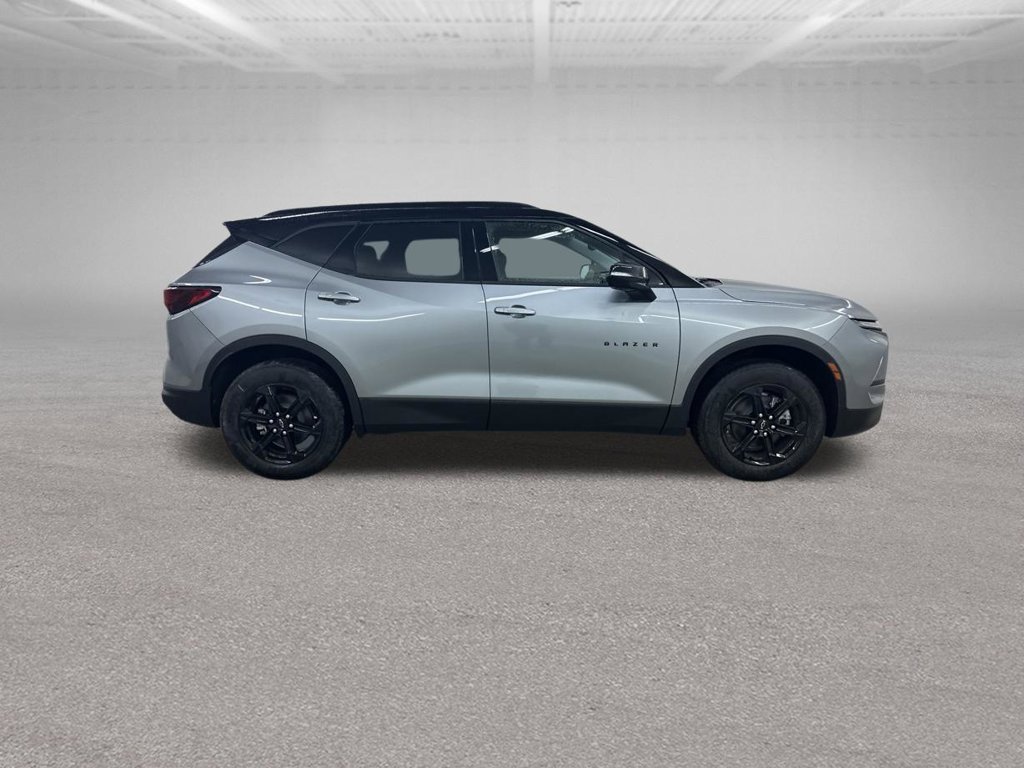 New 2026 Chevrolet Blazer LT w/ Midnight/Sport Edition AWD/4WD image 14