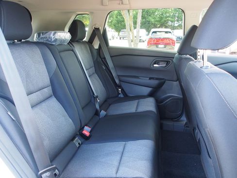 Used 2026 Nissan Rogue SV FWD image 13