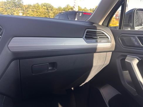 Used 2024 Volkswagen Tiguan S AWD/4WD image 47