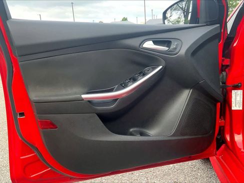 Used 2015 Ford Focus ST FWD image 22