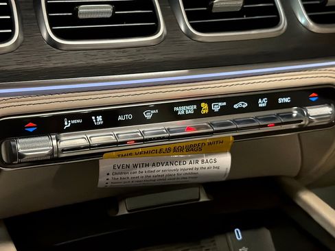 New 2026 Mercedes-Benz GLS 63 AMG 4MATIC image 21