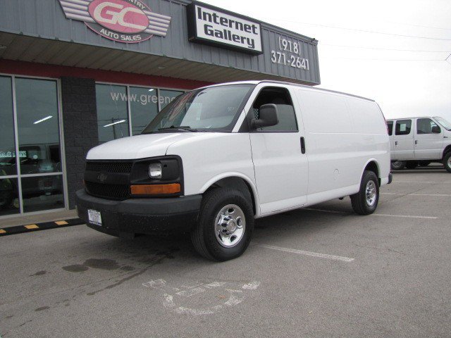 Used 2013 Chevrolet Express 2500 RWD image 1