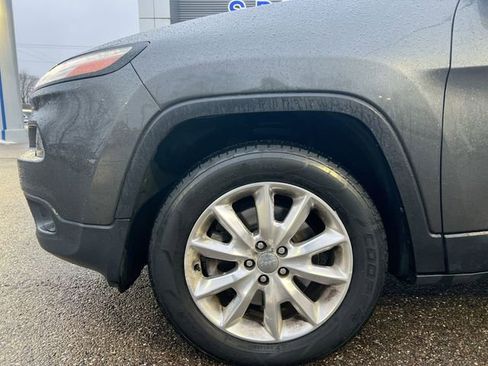 Used 2016 Jeep Cherokee Limited image 20