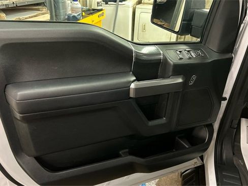 Used 2020 Ford F150 XLT w/ Equipment Group 302A Luxury image 19