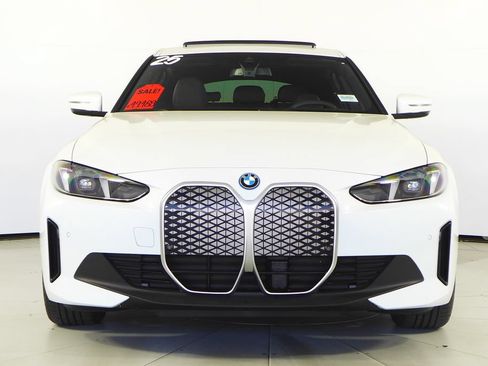Used 2025 BMW i4 eDrive40 w/ Premium Package RWD image 3