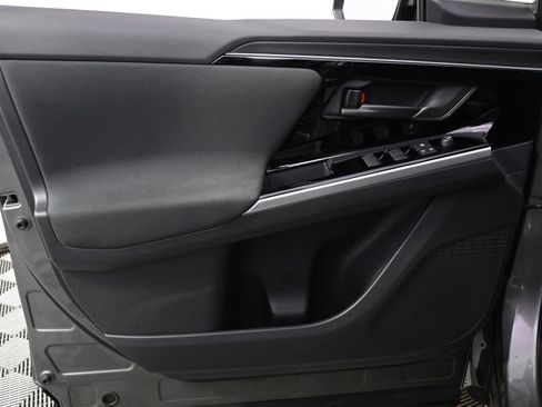 Used 2023 Subaru Solterra AWD image 22