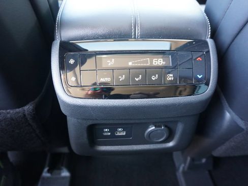 Used 2023 INFINITI QX60 Luxe w/ Performance Audio Package FWD image 15