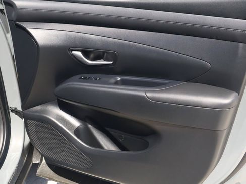 Used 2026 Hyundai Santa Cruz SE FWD image 17