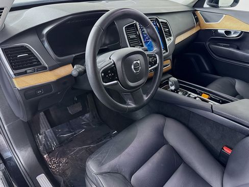 Used 2024 Volvo XC90 B5 Plus image 23