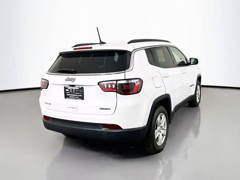 Used 2022 Jeep Compass Latitude image 7