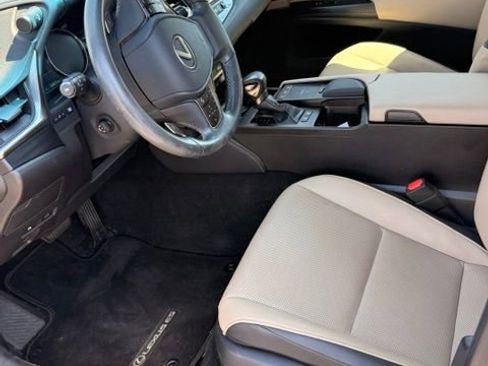 Used 2021 Lexus ES 300h w/ Premium Package FWD image 8